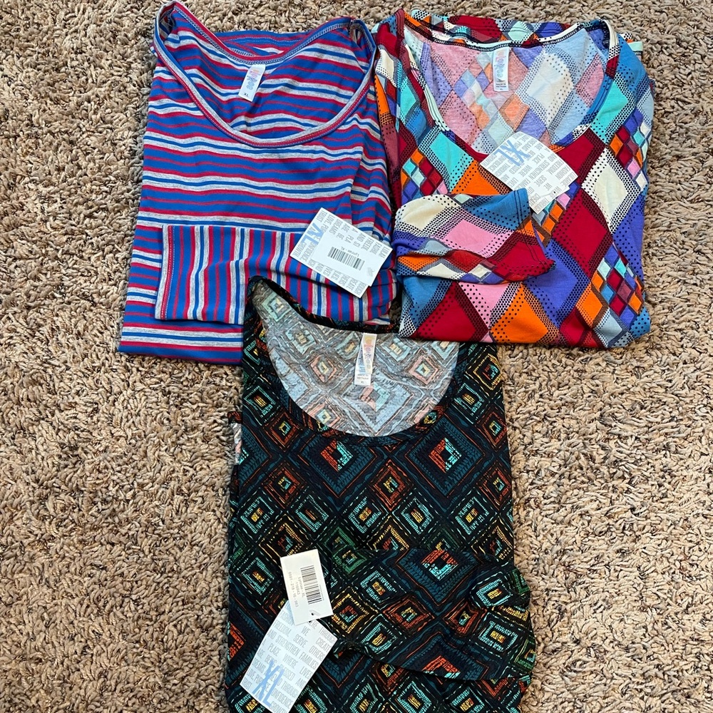 Lularoe tees